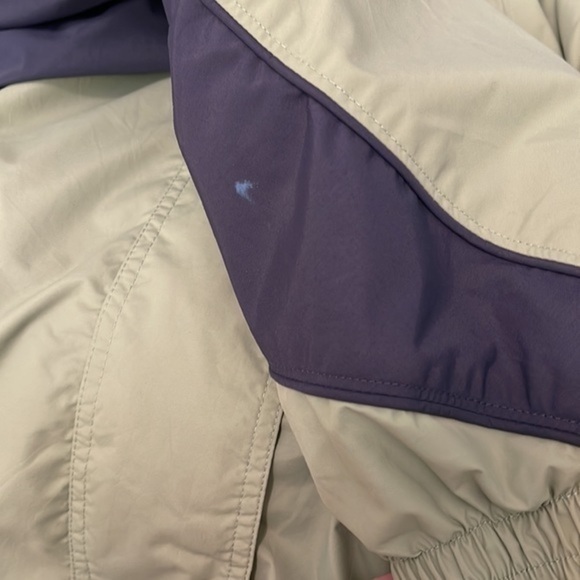 ✨3/$20✨ Columbia Green and Gray Interchange Zip Waterproof Windbreaker. Small - Picture 14 of 16
